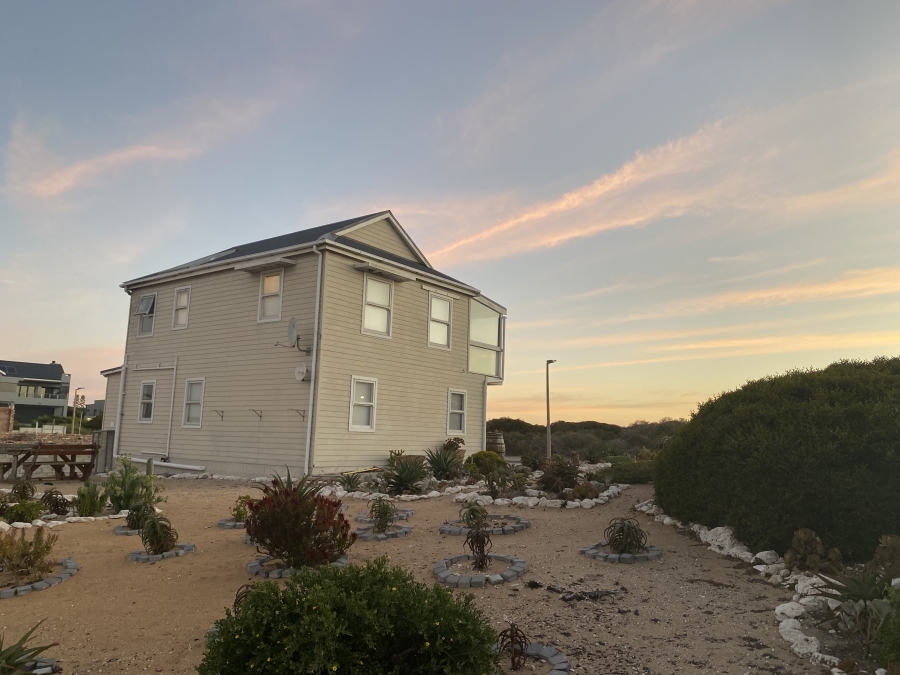 To Let 2 Bedroom Property for Rent in Yzerfontein Western Cape